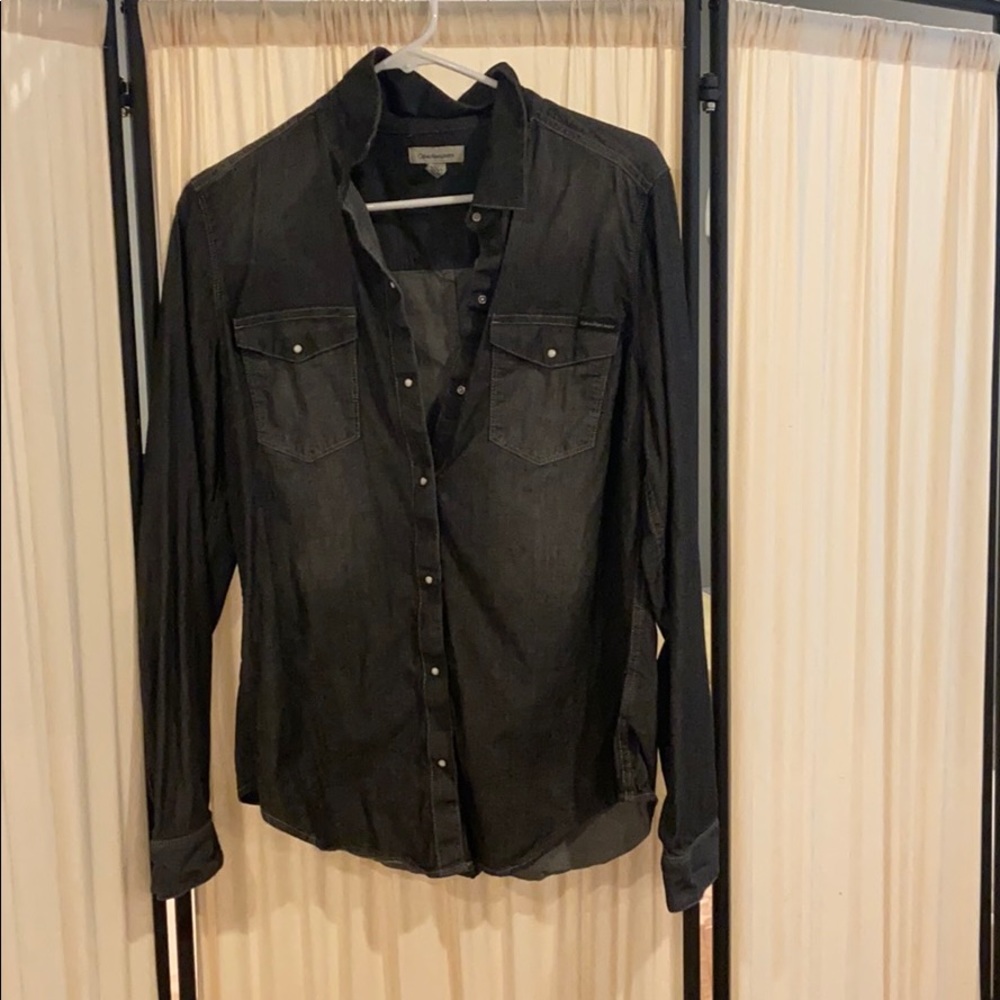 Calvin Klein Button Up!